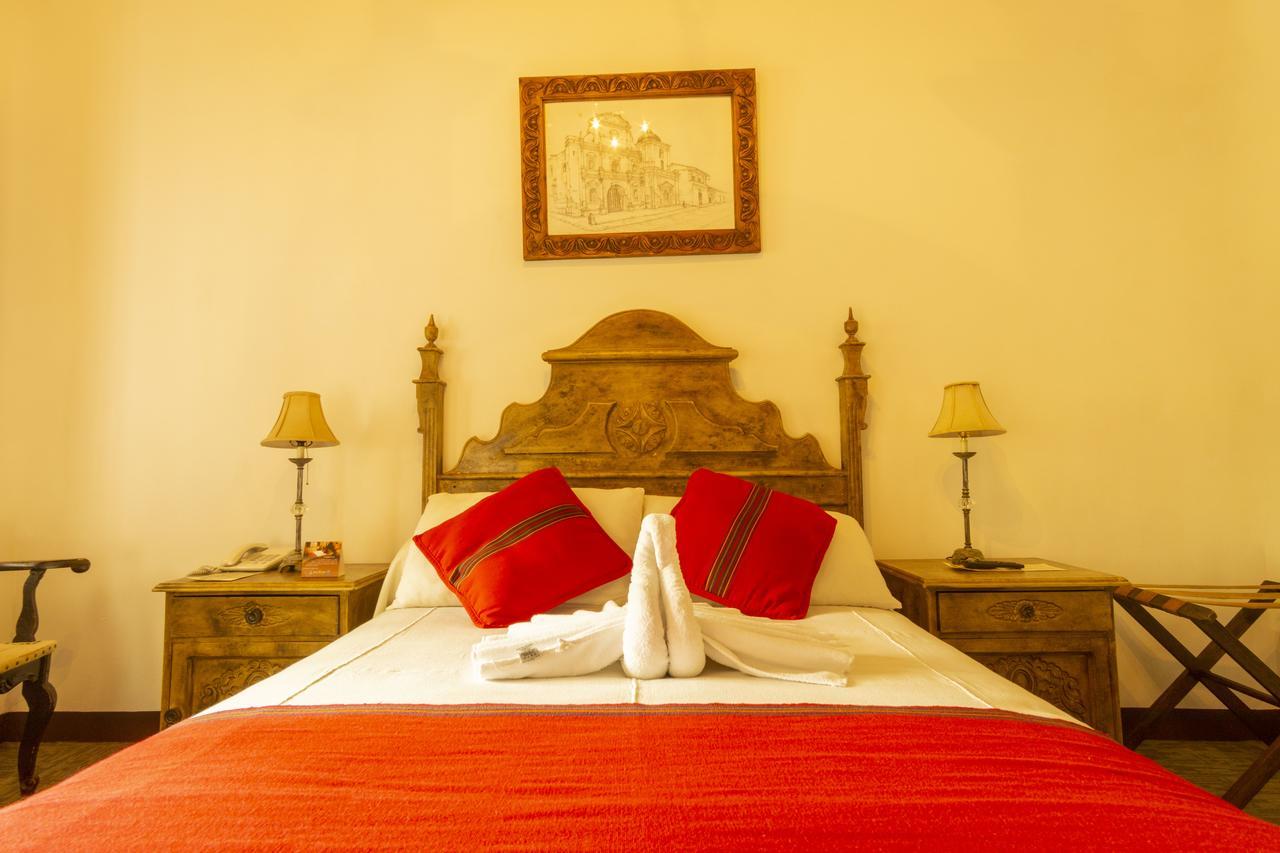 Hotel Posada De Don Rodrigo Antigua Esterno foto