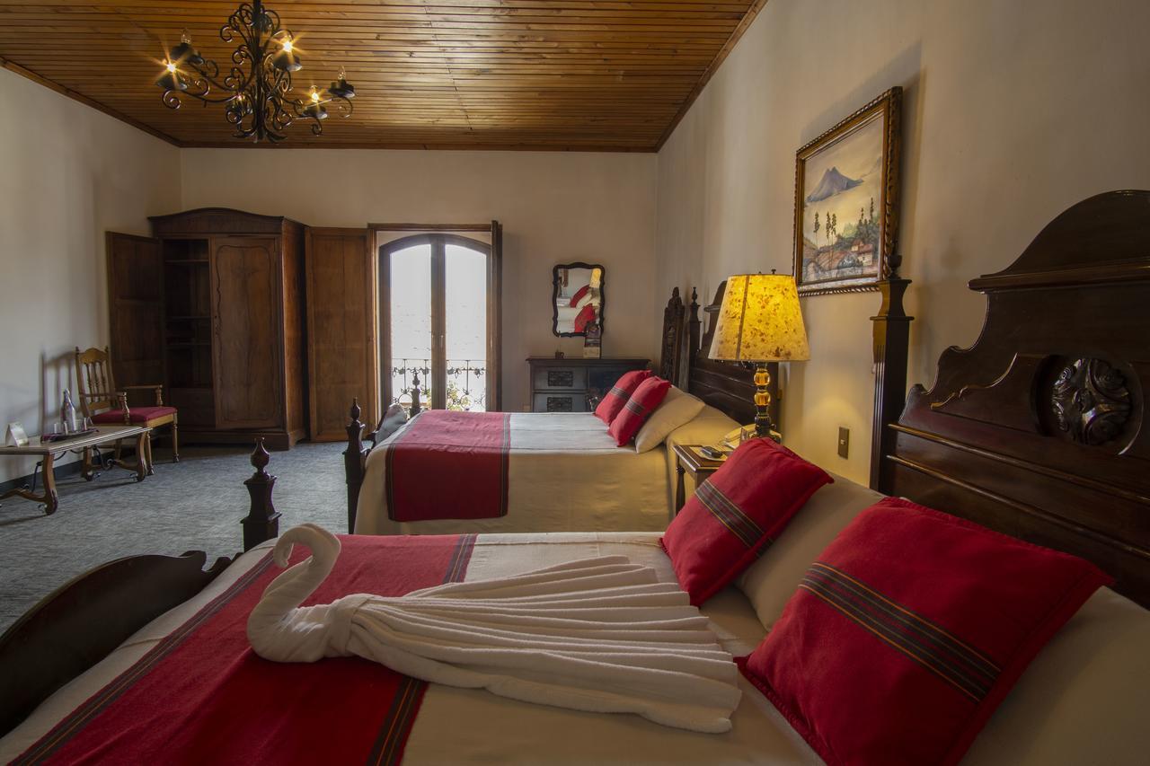 Hotel Posada De Don Rodrigo Antigua Esterno foto