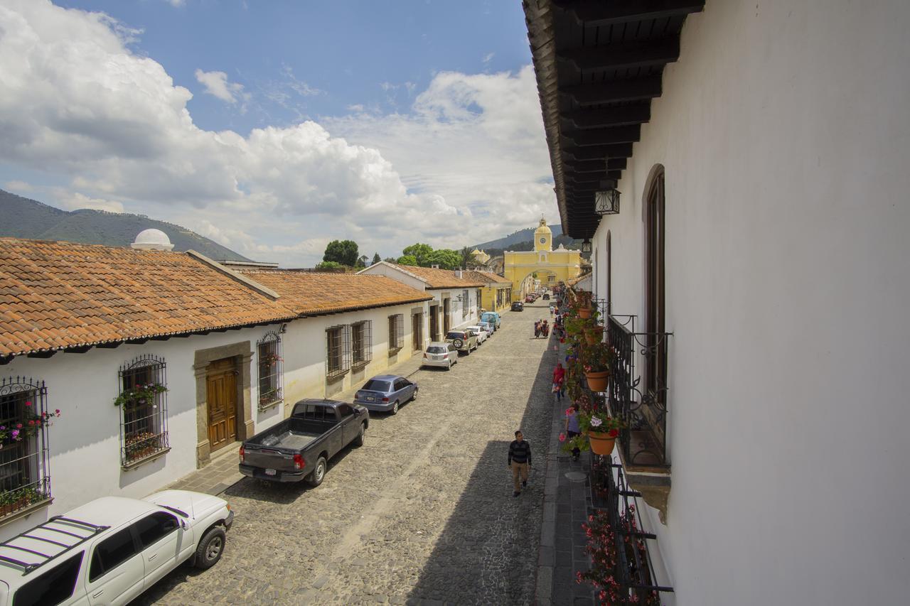 Hotel Posada De Don Rodrigo Antigua Esterno foto