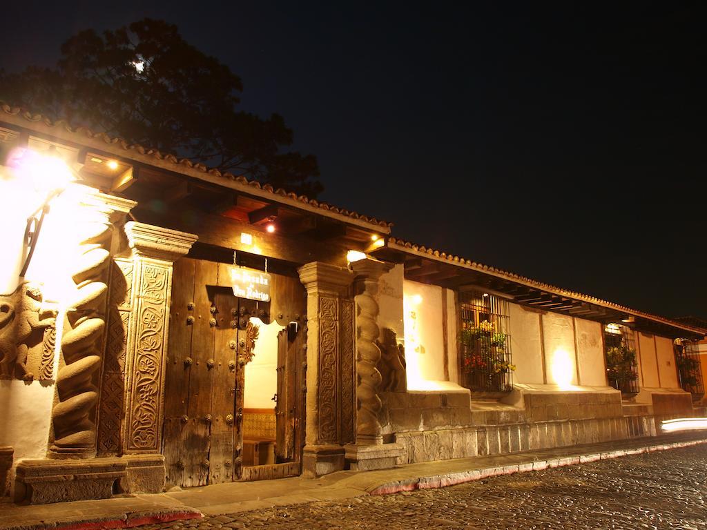 Hotel Posada De Don Rodrigo Antigua Esterno foto
